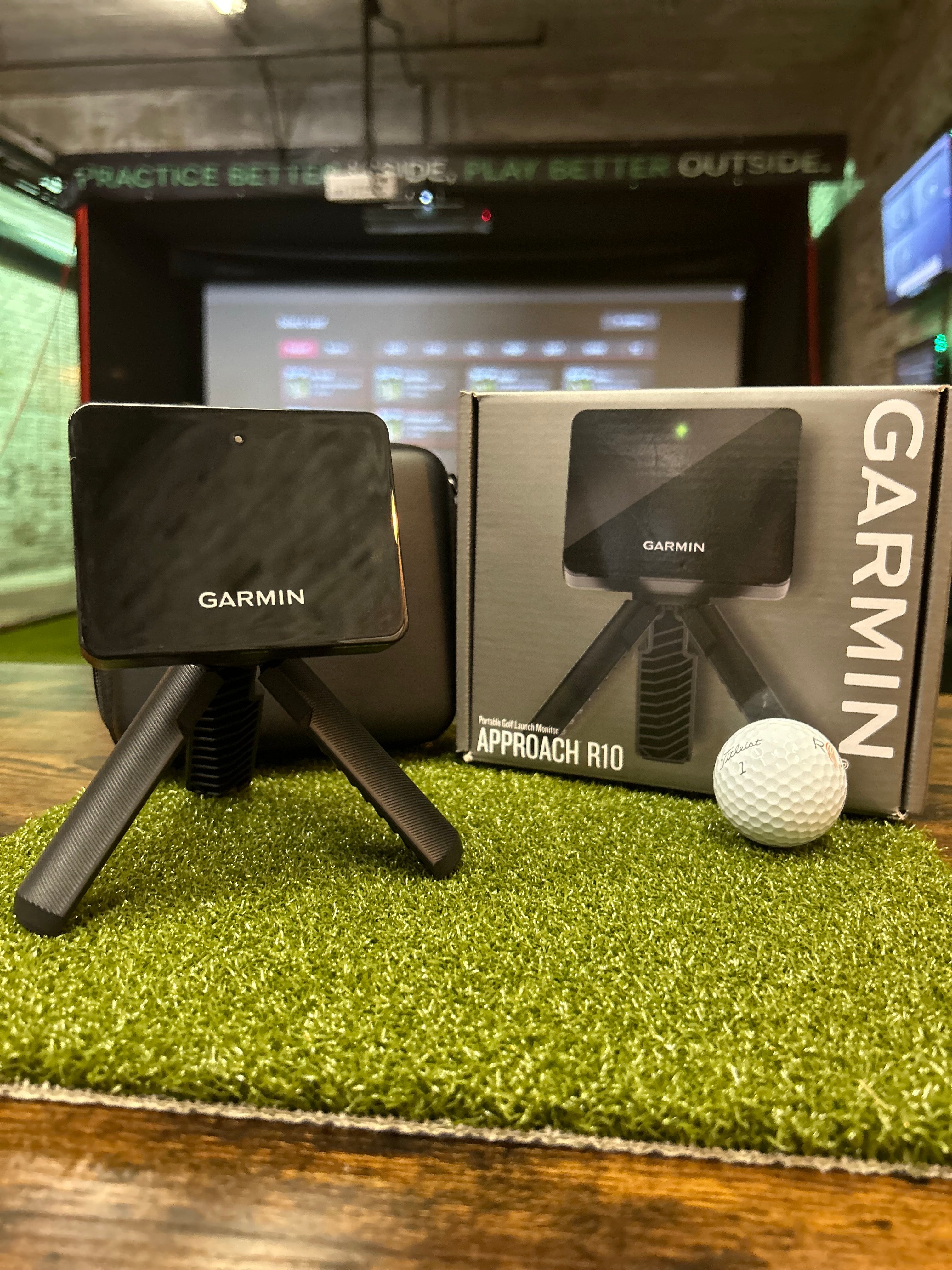 Garmin announces Approach R10 integration with Titleist golf